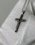 Collana crocifisso sacro