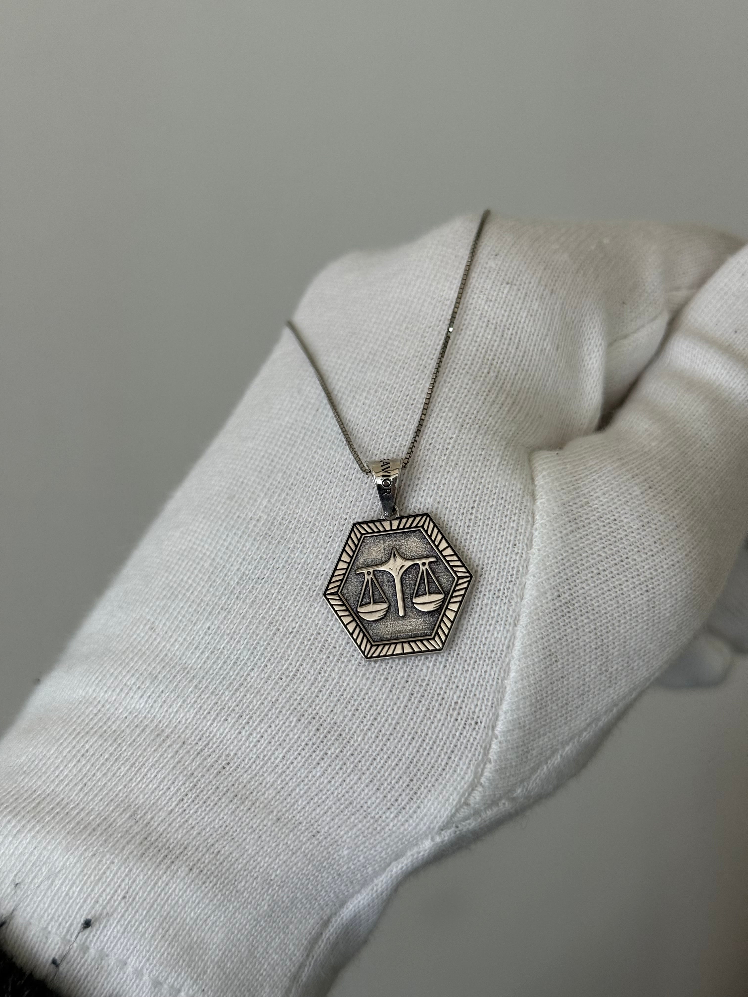 Collana hexagon personalizzabile